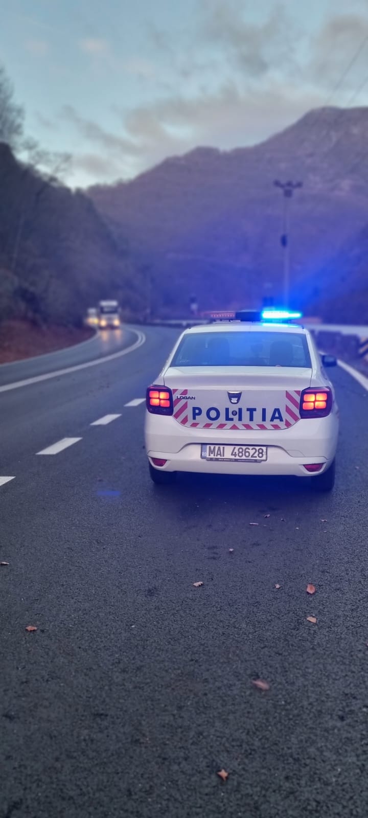 Tânărul a fost sancționat contravențional cu amendă în valoare de 2.900 de lei