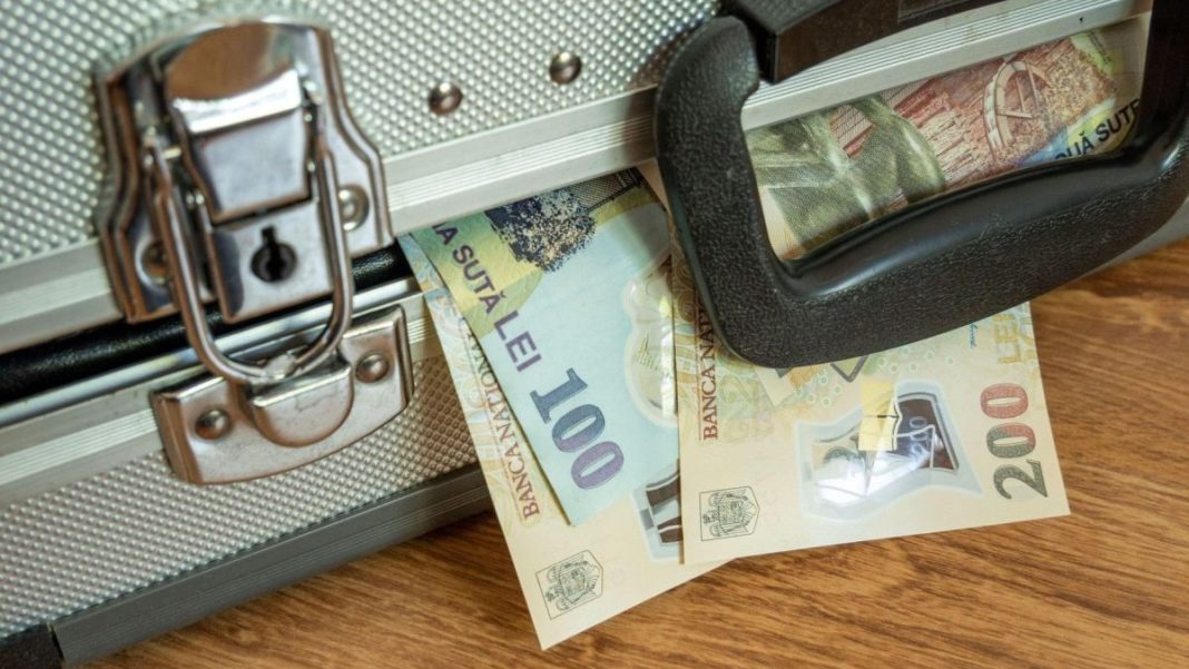 Dornic să se răzbune, un bărbat a dat foc la valiza iubitei fără să știe ce se afla înăuntru