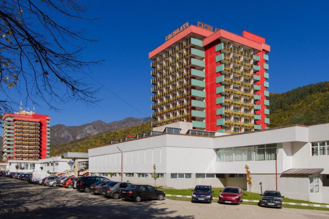 Casa Naţională de Pensii scoate din vistierie 60,5 milioane de euro pentru biletele de tratament