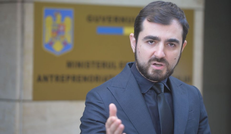 În timpul mandatului de ministru al Economiei, Claudiu Năsui a fost șicanat prin depunerea de plângeri penale pe tot felul de motive închipuite, dar nu s-a început nicio urmărire penală, pentru că acuzațiile erau total nejustificate