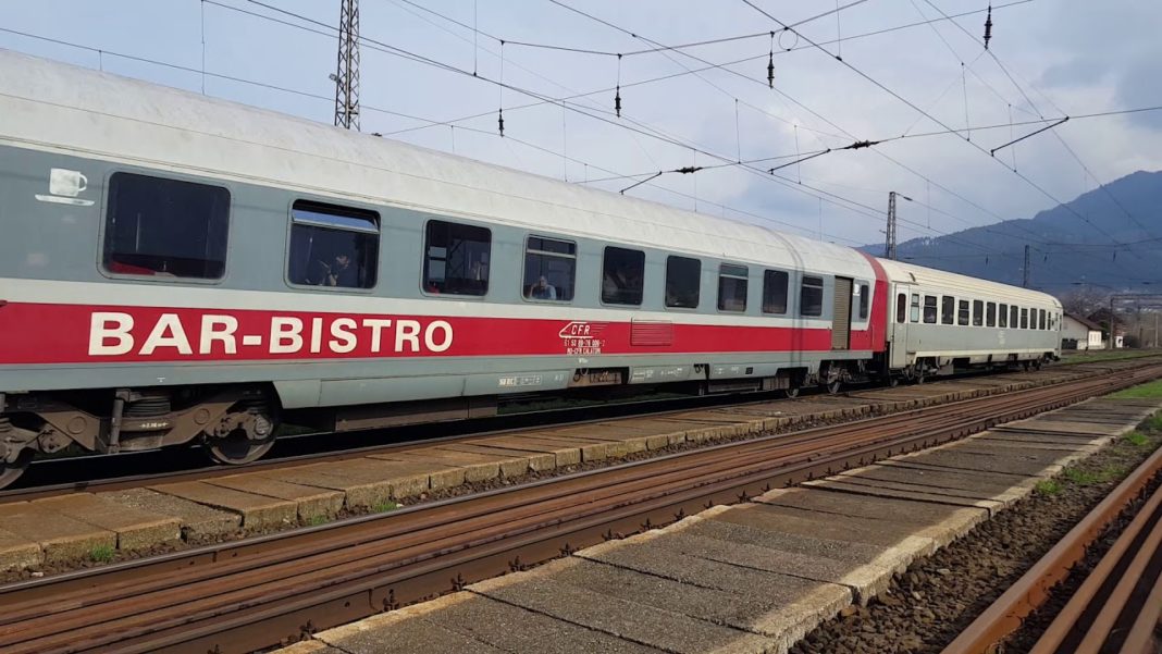 Un tren nou va lega Aradul de Budapesta și Viena