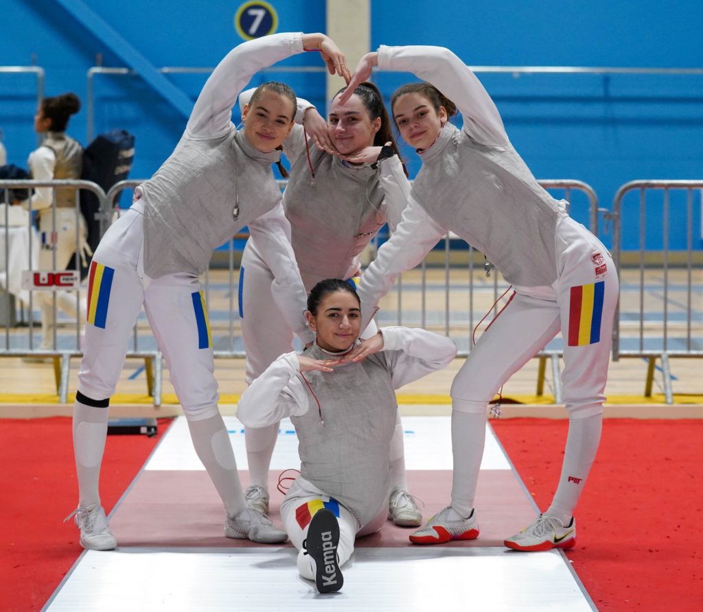 Scrimă / Echipa feminină de sabie a României, a 7-a la Europenele de juniori