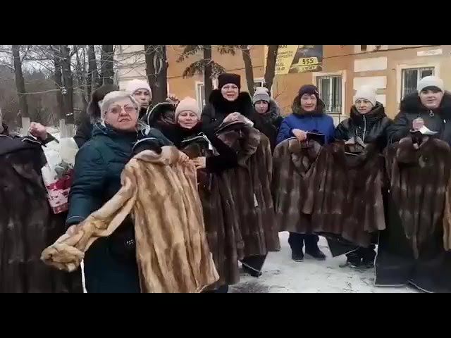 (VIDEO) Haine de blană pentru văduvele soldaților ruși uciși în Donbas