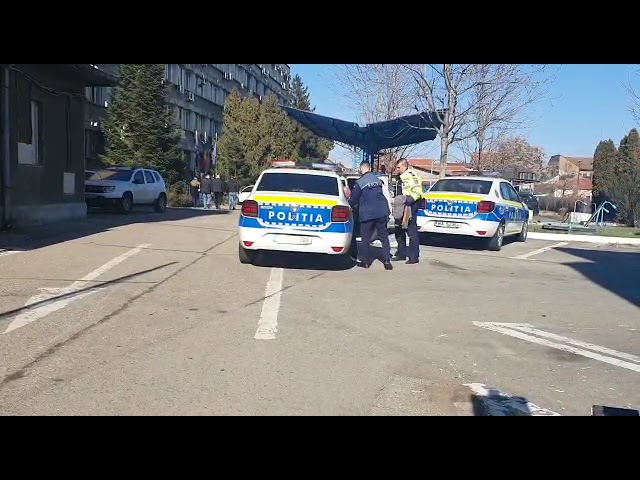 (VIDEO) Mehedințean, reținut după ce a fost prins băut la volan de două ori în interval de două ore