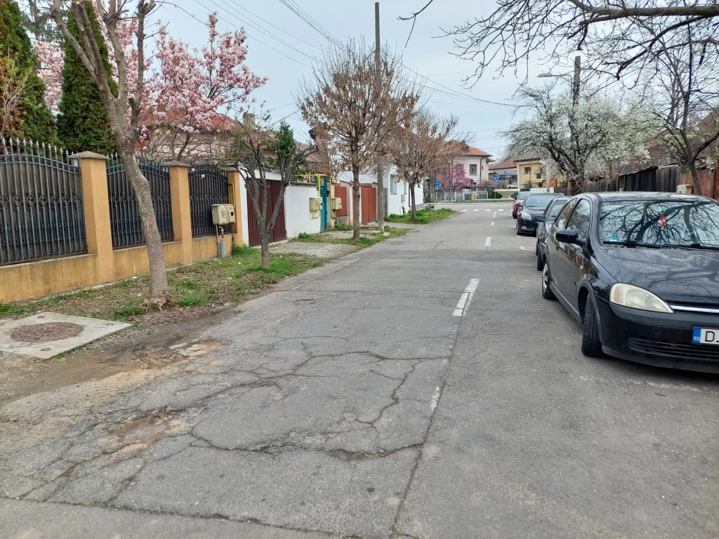 O stradă din buricul oraşului – început de modernizare, apoi abandon