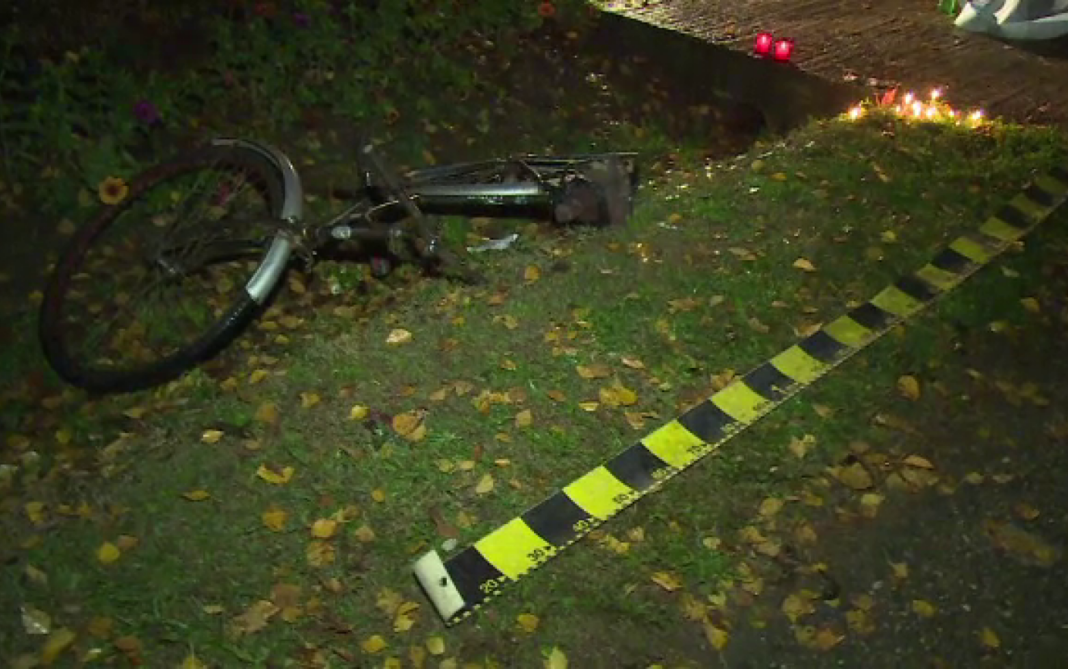 Bărbat mort după ce a căzut de pe o bicicletă