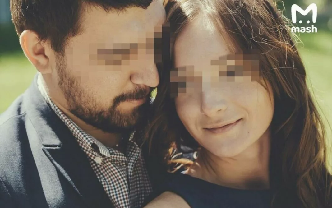 Un om de afaceri din Rusia s-a trezit pe un pat de hotel, cu soția moartă lângă el