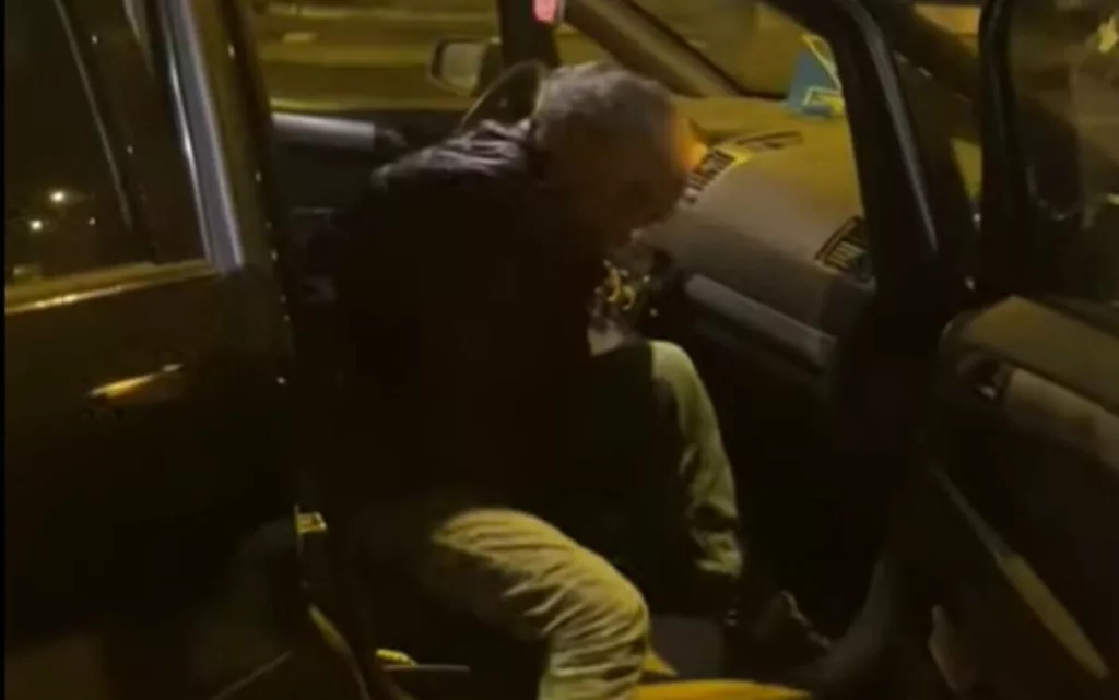 Un bărbat a făcut o criză de Parkinson la volan