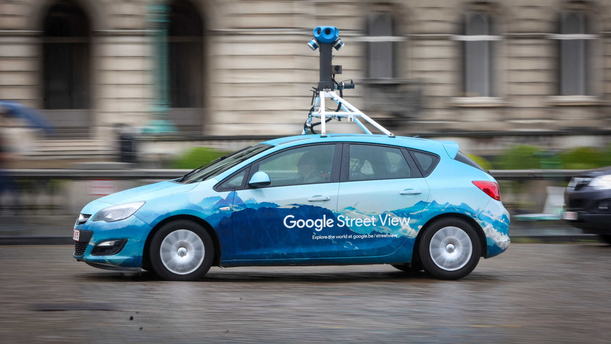 Prin ce orașe din România vor trece maşinile Google Street View din primăvară