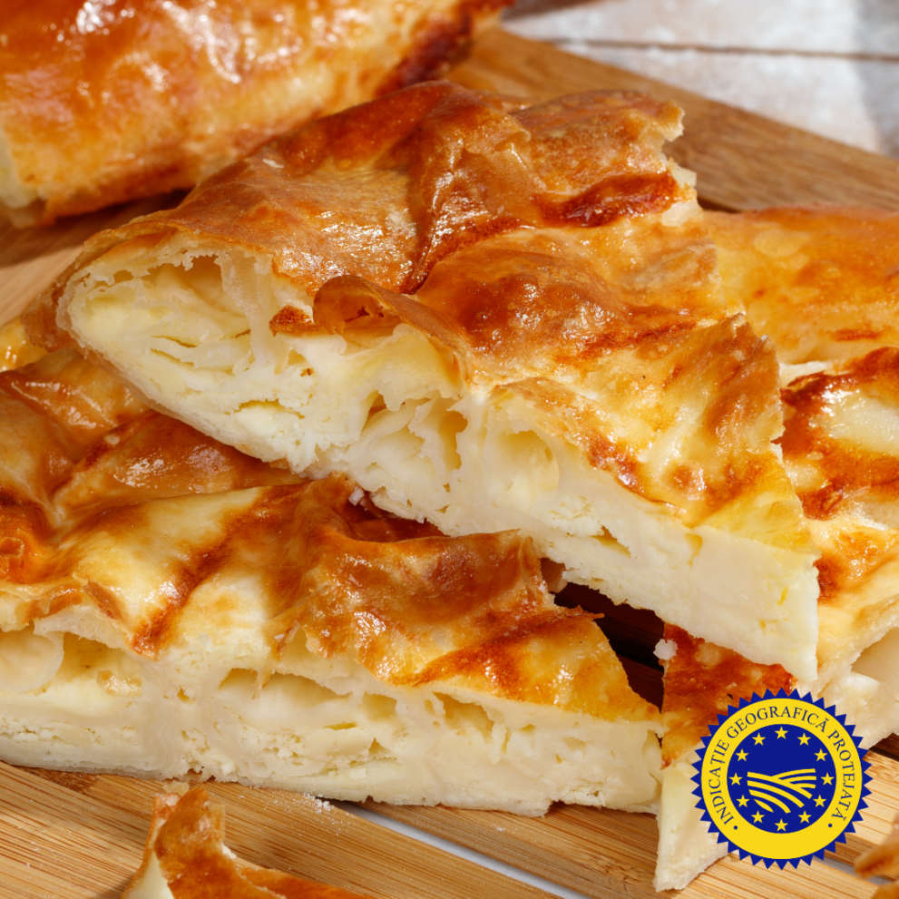 Plăcinta dobrogeană este un produs de patiserie fabricat în regiunea Dobrogea din sud-estul României