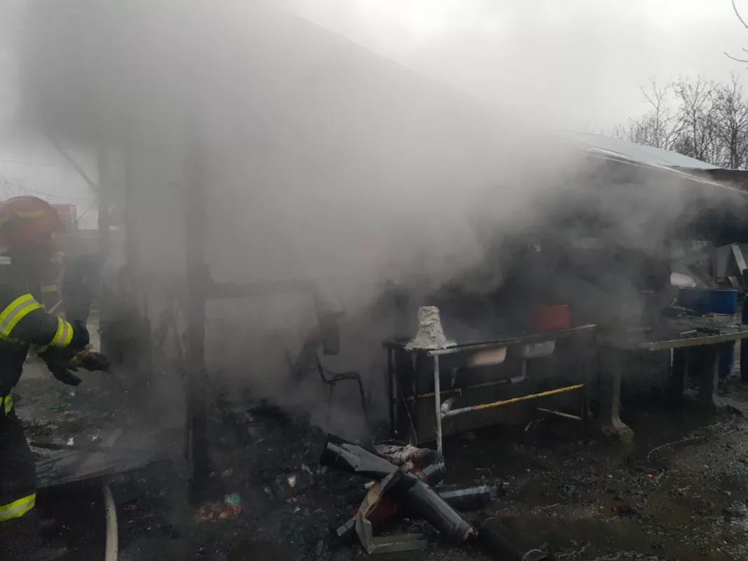 Incendiu la o casă de pe strada Potelu din Craiova