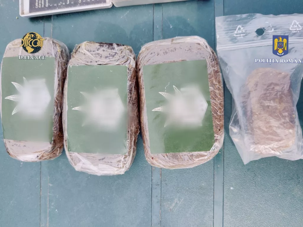 Vâlcea: Prinşi cu droguri la iarbă verde
