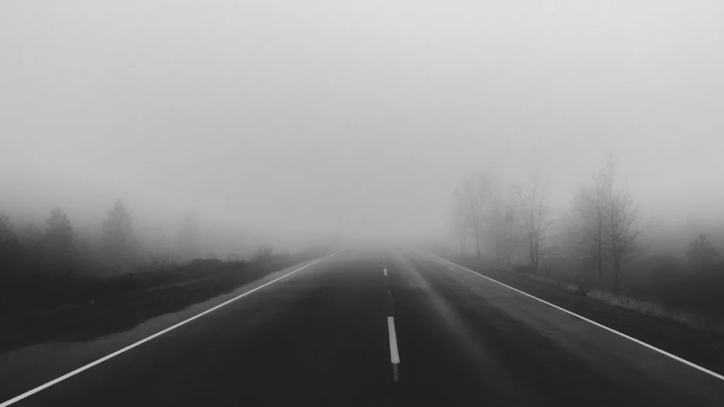 Avertizare de ceaţă densă şi vizibilitate redusă în Oltenia