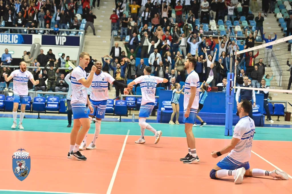 Volei (m) / SCMU Craiova a jucat eroic cu Steaua și merge în marea finală din Cupa României