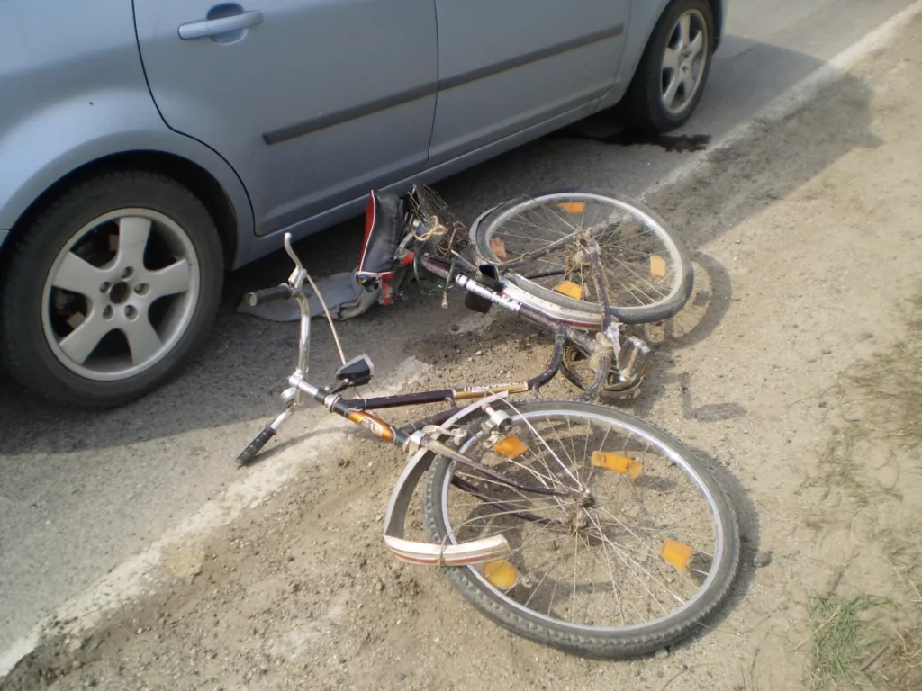 Olt: Biciclistă de 72 de ani accidentată mortal