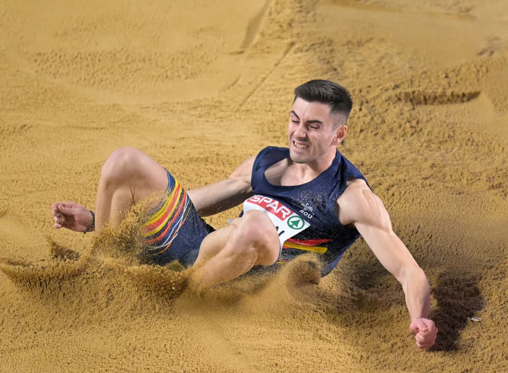 Atletism / Gabriel Bitan, bronz la lungime, la Europenele din Turcia