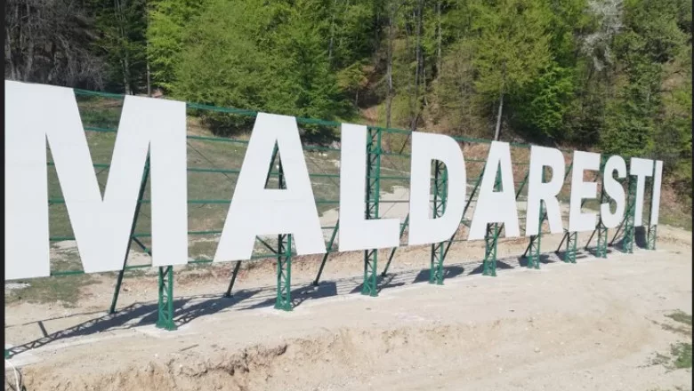 Hollywood de Vâlcea: Primăria din Măldărești a dat 300.000 de euro pentru a scrie numele comunei pe un deal