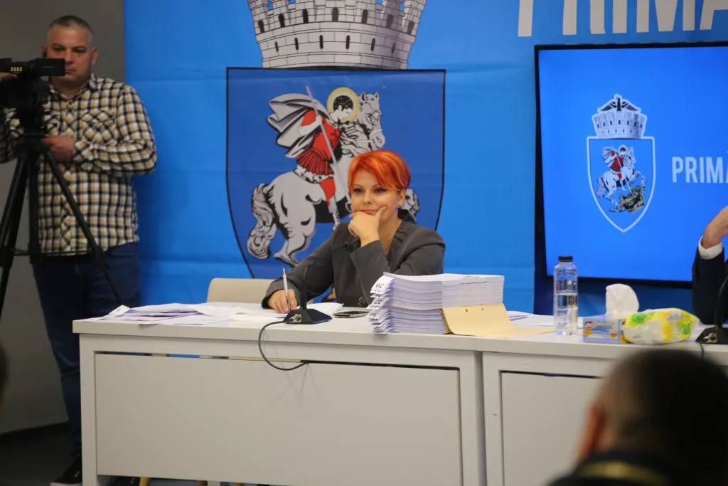 Olguţa Vasilescu, către opoziţia din CL Craiova: Faceţi copii, sunteţi încă tineri!