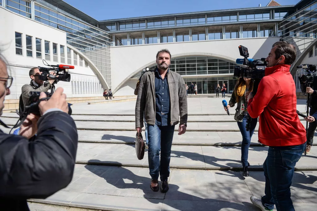 Medic francez, acuzat că a otrăvit 30 de pacienţi ca să-şi discrediteze colegii