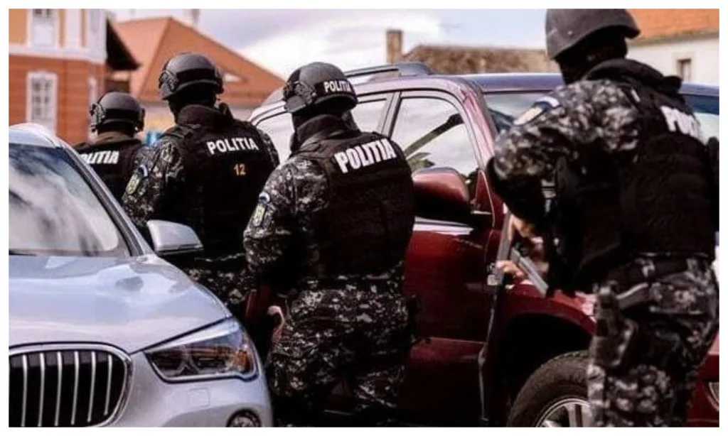 Percheziții într-un dosar de corupţie care vizează poliţişti rutieri şi de la Permise