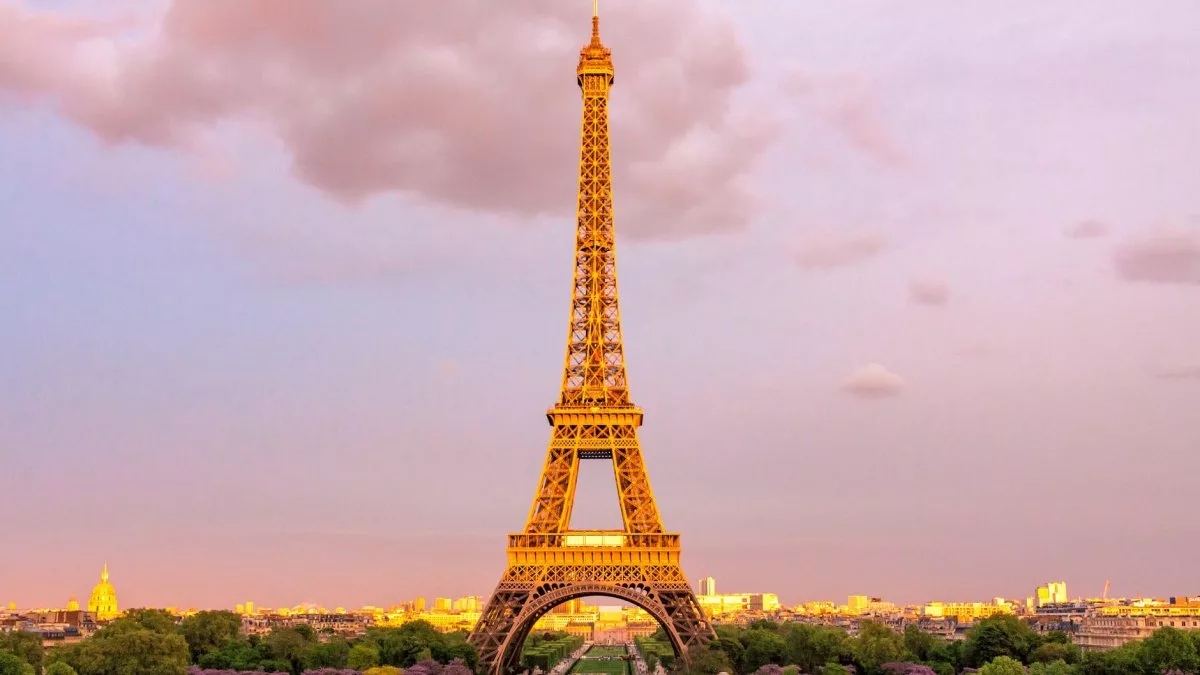 Turnul Eiffel şi Palatul Versailles, din nou închise din cauza grevelor
