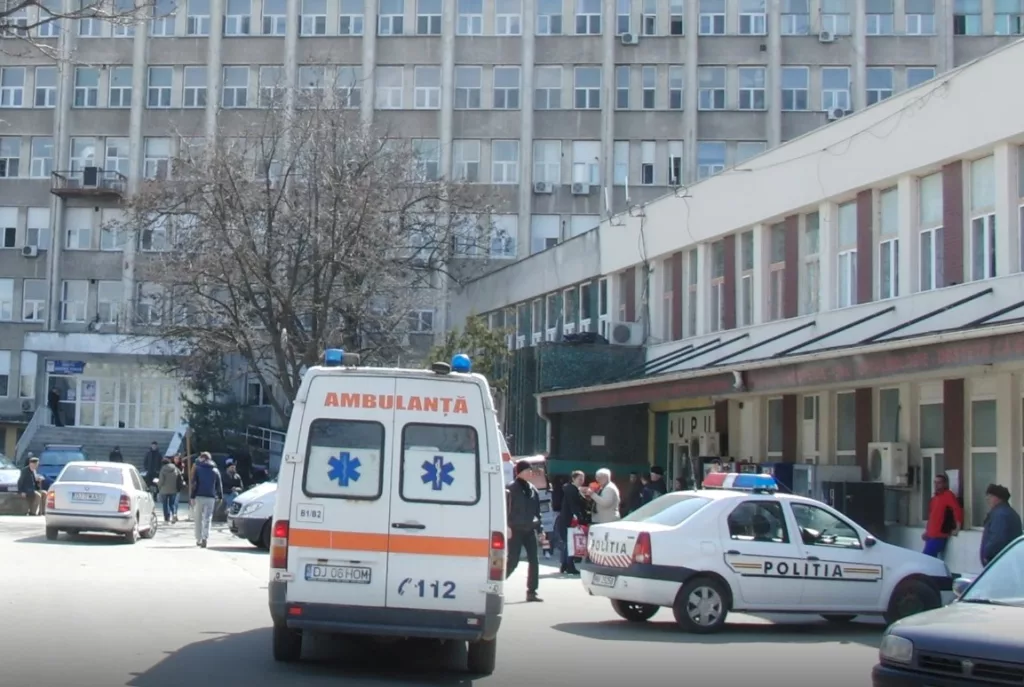 Elev al Şcolii Sfântul Mina, internat după ce a căzut de la etaj