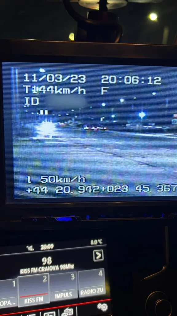 Şoferi prinşi conducând cu 144 şi 127 km/h în Craiova