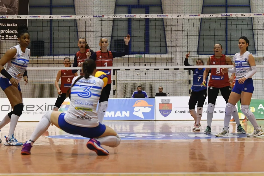 Volei (f) / Voleibalistele Craiovei se întorc cu mâna goală din „Ștefan cel Mare“