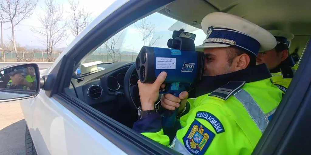 Dolj: Şoferiţă înregistrată de aparatul radar cu viteza de 135 km/h