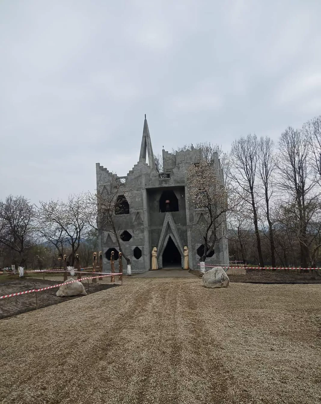 Castelul Vrăjitoarelor, cel mai nou obiectiv turistic din Gorj