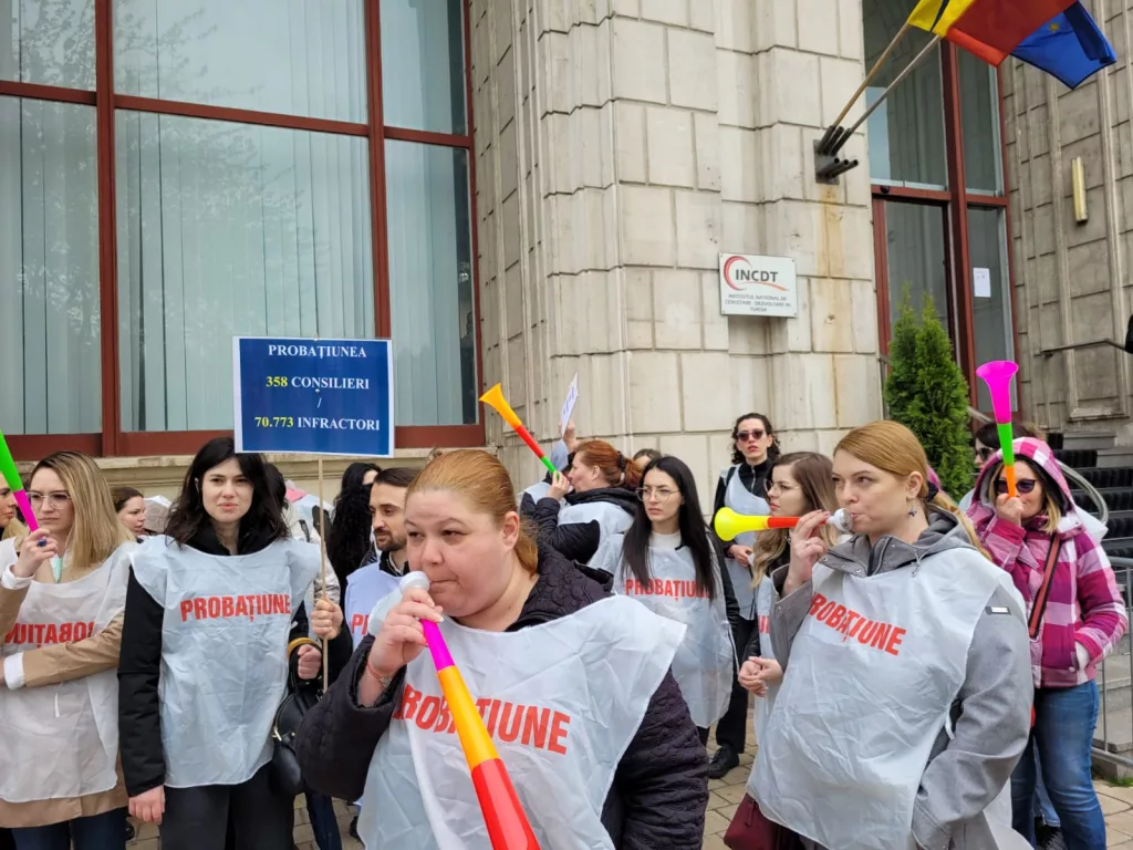 (VIDEO) Protest al consilierilor de probaţiune