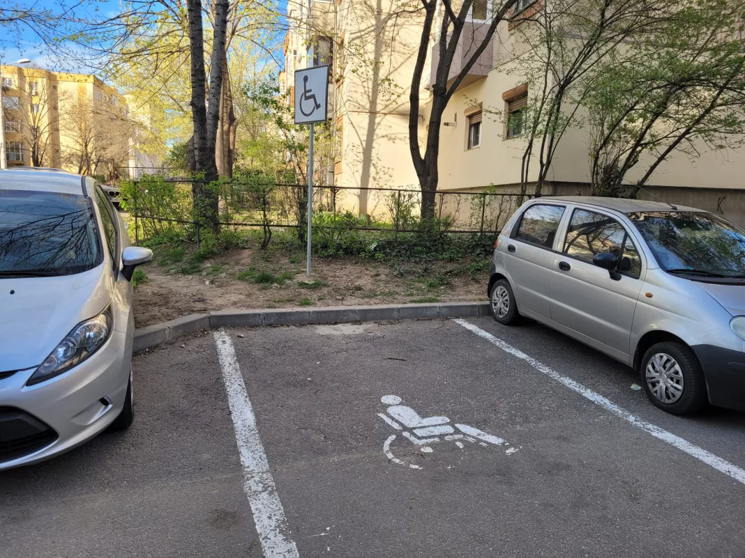 Locul de parcare de pe strada Dâmboviţa