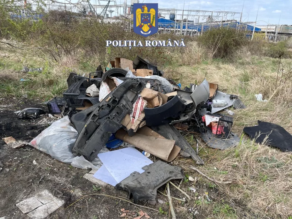 Deșeurile aruncate aiurea l-au costat pe un oltean 40.000 de lei
