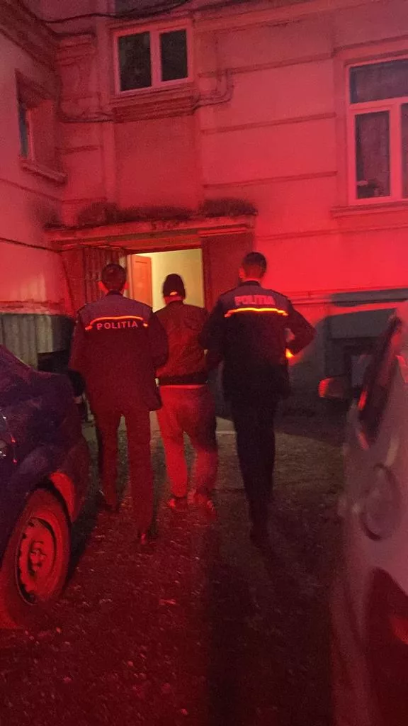 (VIDEO) Bănuit de infracțiuni la regimul circulație, reținut