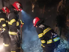 Incendiu într-o clădire dezafectată din Slatina