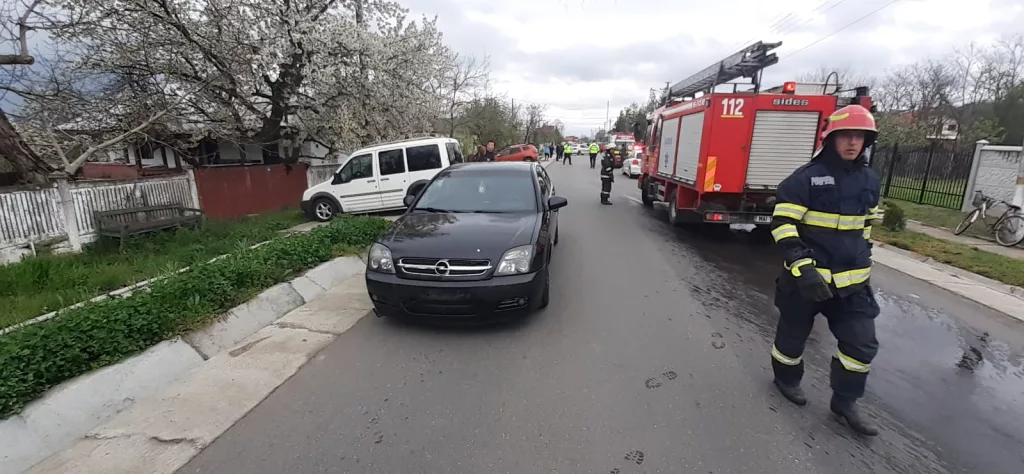 Fetiţă de 10 ani, lovită de maşină în Vâlcea