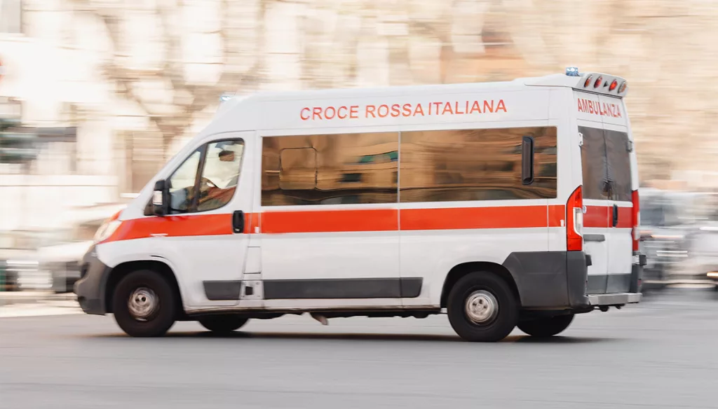 Un român a murit într-o stație de autobuz din Italia
