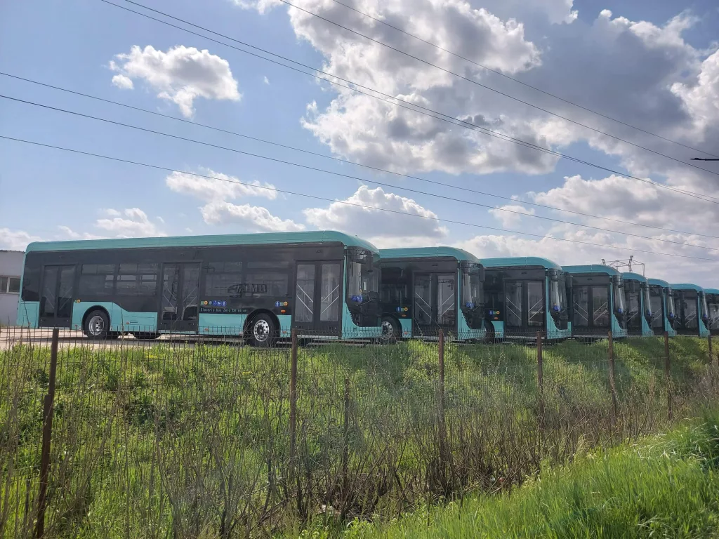 30 de autobuze electrice noi ajung la Craiova în perioada următoare