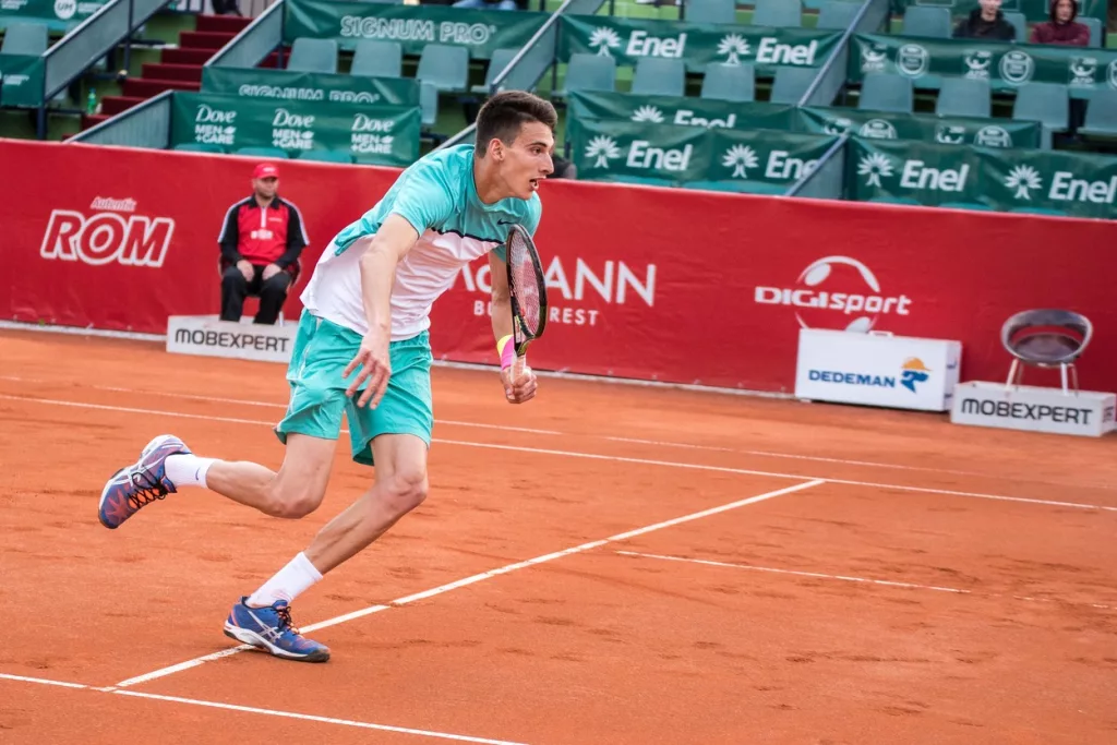 Victor Cornea a luat trofeul de la Sanremo şi a urcat în Top 100 ATP