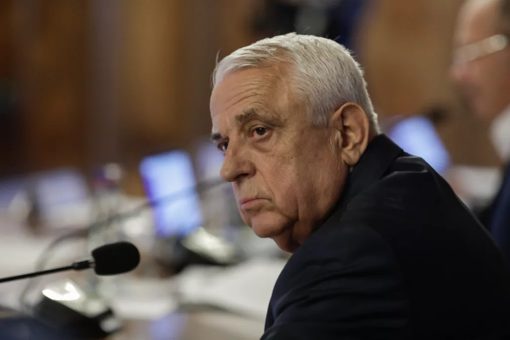 Moțiunea împotriva ministrului Petre Daea a fost respinsă