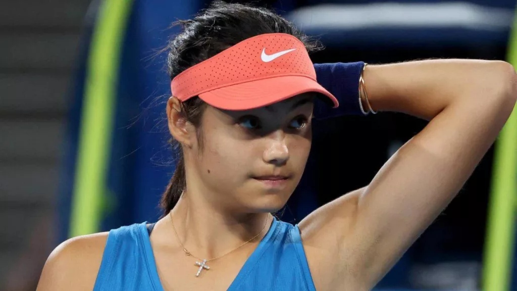 Emma Răducanu nu a mişcat cu Ostapenko, la Stuttgart
