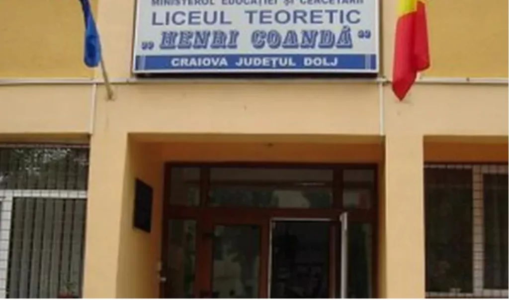 Craiova: „SMART CONNECTIONS”, activităţi de grup la Liceul „Henri Coandă“