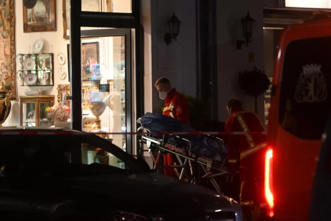 Un bărbat s-a sinucis după ce a luat ostatici într-un magazin din Berlin
