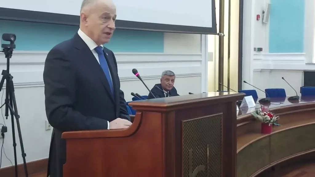 Geoană, la Craiova:” Spania şi Irlanda pot fi modele de dezvoltare pentru România”