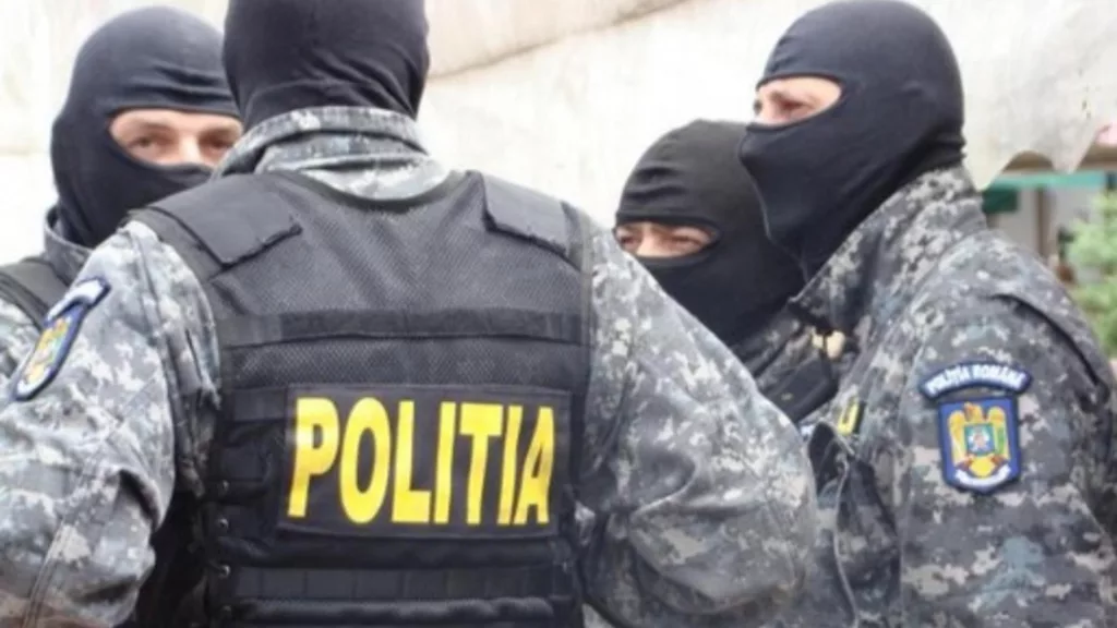 Percheziţii la persoane bănuite de evaziune fiscală şi incendiere de deşeuri