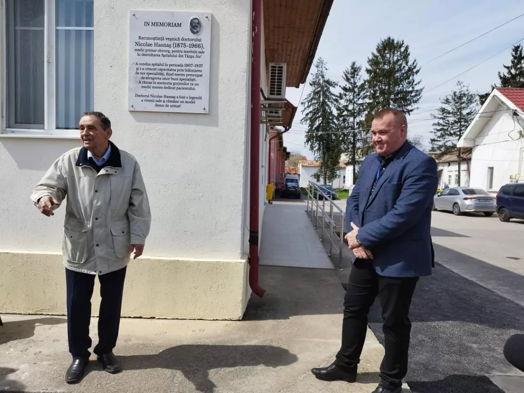 Doctorul Nicolae Hasnaș, omagiat la Spitalul Județean de Urgență Târgu Jiu