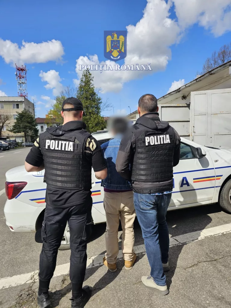 Patru persoane, căutate de poliție, depistate în Dolj
