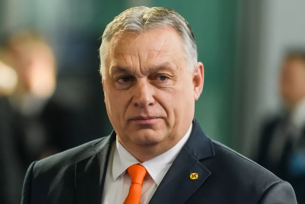 Premierul Ungariei, în proces la Curtea de Apel Iași