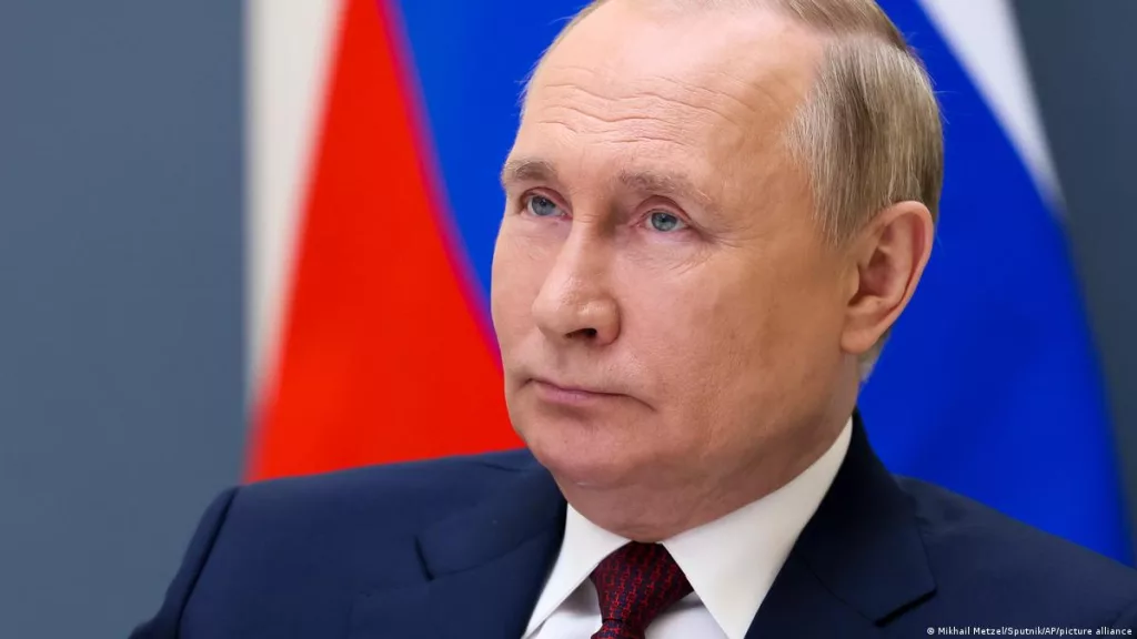 Putin schimbă fusul orar în teritoriile anexate din Ucraina