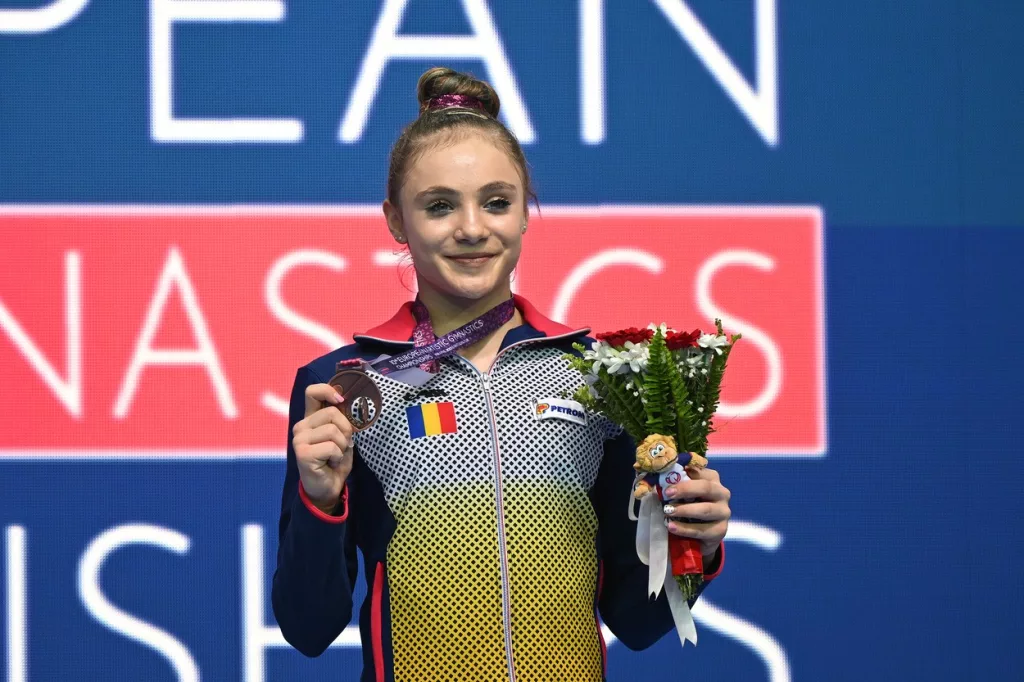 Gimnastică / Sabrina Voinea a adus unica medalie a României la CE din Antalya